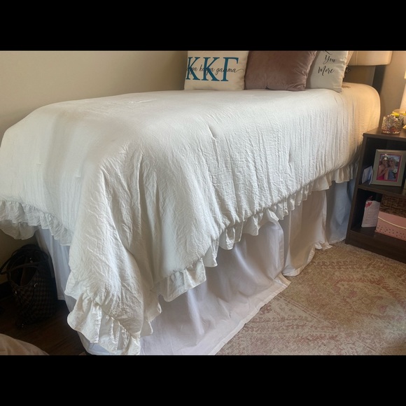 Extra Long Dorm Bed Skirt - Picture 3 of 3